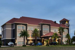  La Quinta by Wyndham Alvin  Элвин